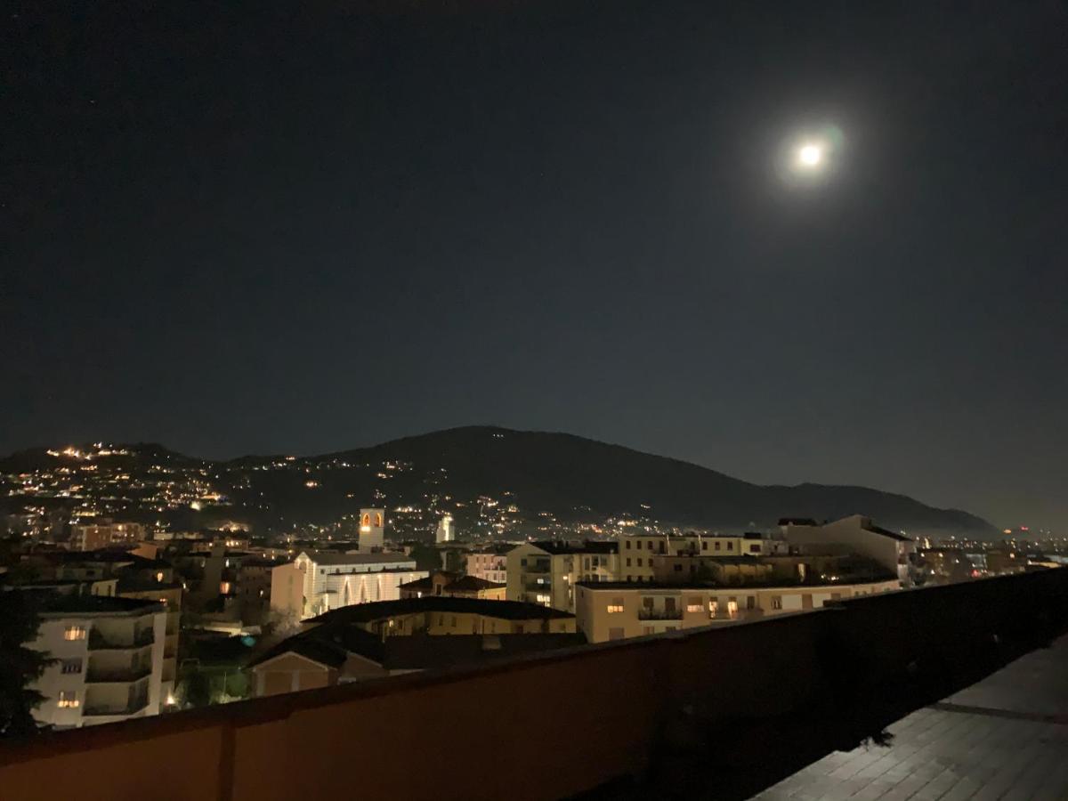 Attico Mansardato Affacciato Sul Cuore Di Brescia Eksteriør bilde
